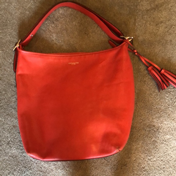 Get ready for spring with a beautiful coral handbag !! Coach Hobo bag - Picture 2 of 9